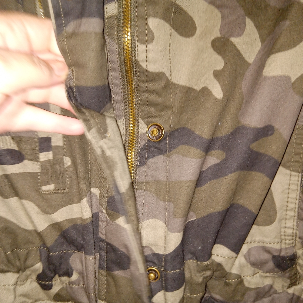 LOVE TREE Camo Jacket - Picture 6 of 8
